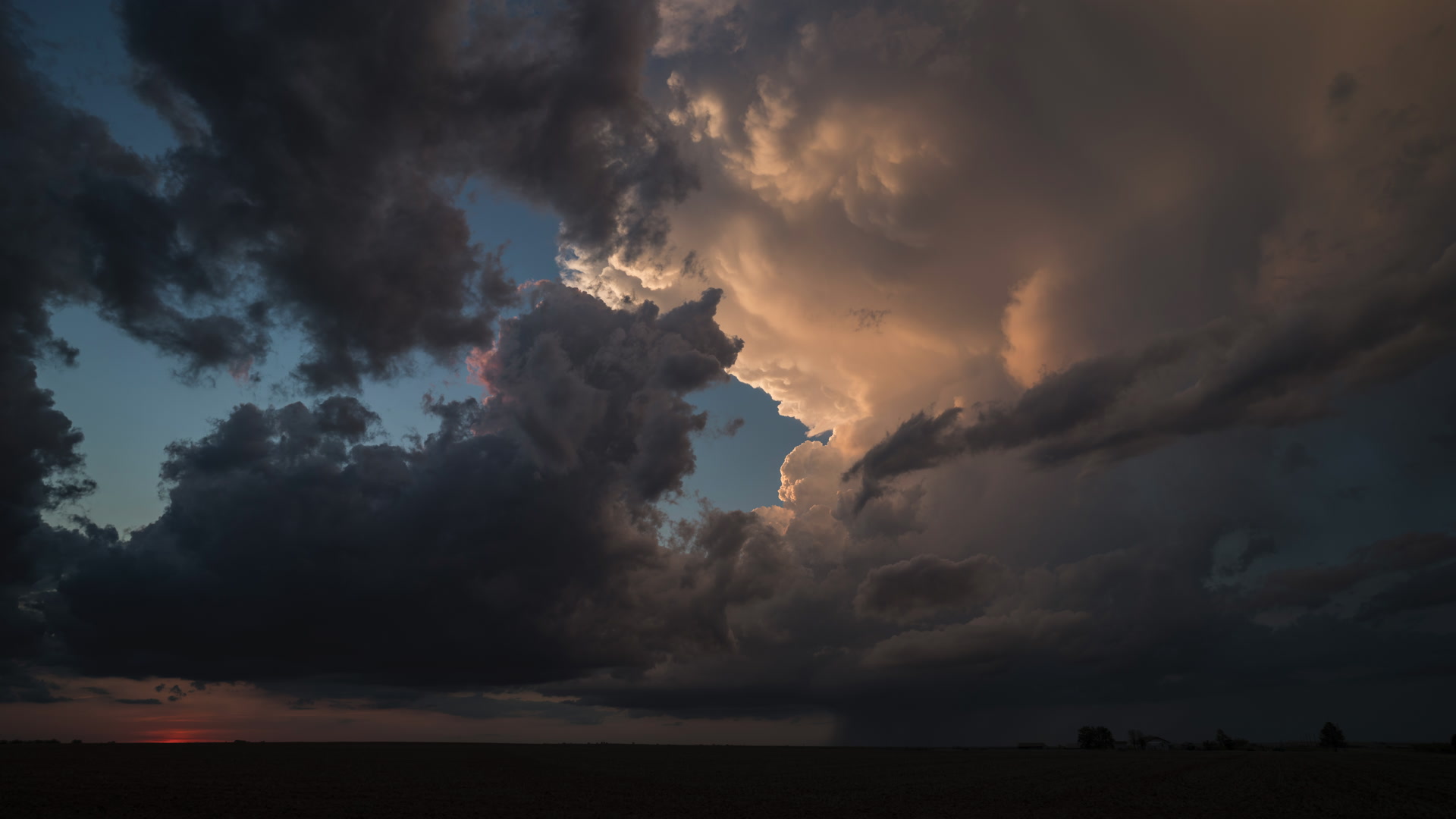 8K video - Amazing thunderstorm at sunset, time-lapse. Mangum, Oklahoma. Cinematographer: Martin Lisius. Need more storms on 8K? Contact us.
