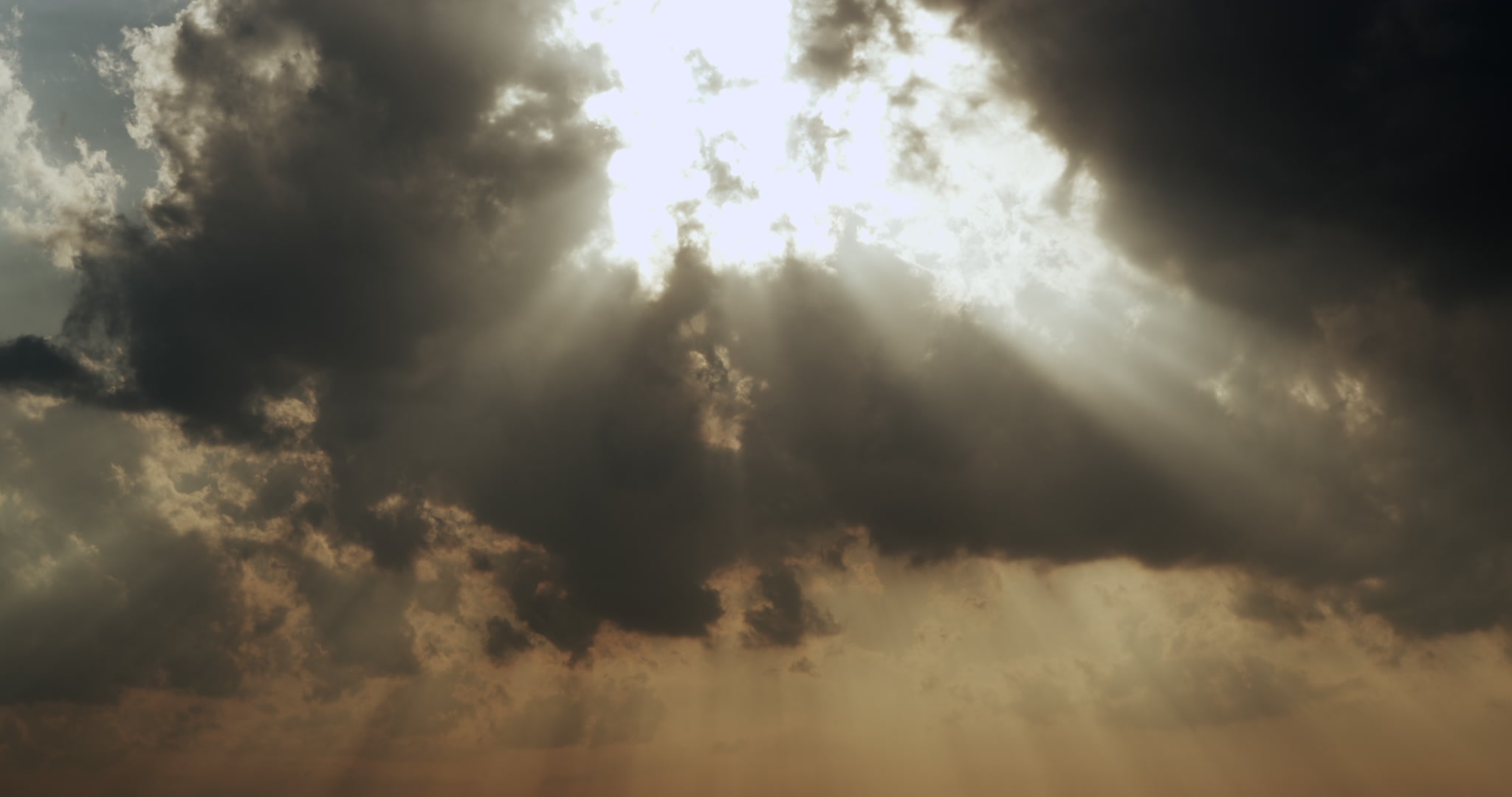 4K weather and climate footage.
Cinematographer: Martin Lisius. Camera: RED DSMC Dragon 5K.