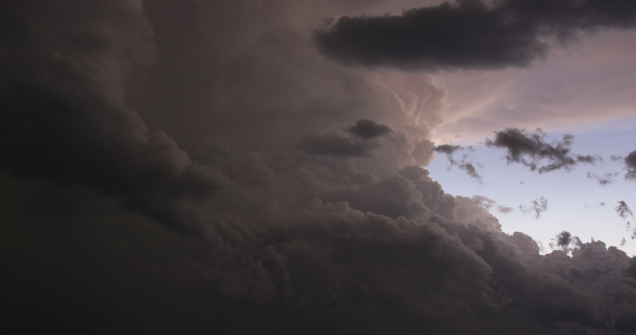 4K weather and climate footage.
Cinematographer: Martin Lisius. Camera: RED DSMC Dragon 5K.