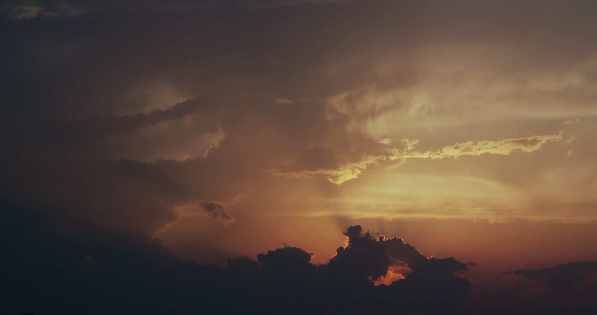 4K weather and climate footage.
Cinematographer: Martin Lisius. Camera: RED DSMC Dragon 5K.